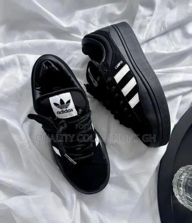 Adidas Campus With White Stripes · Photo 1
