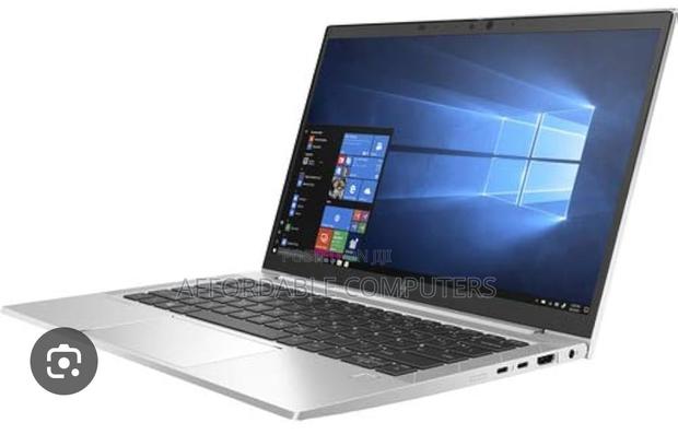 New Laptop HP EliteBook 830 G8 16GB Intel Core i7 SSD 512GB · Photo 2