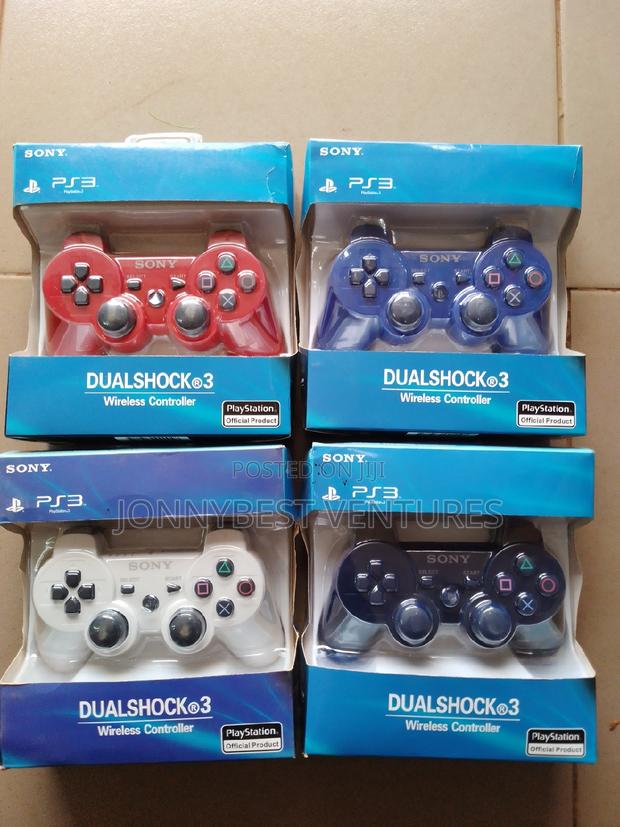 PS3 Game Pads · Photo 1