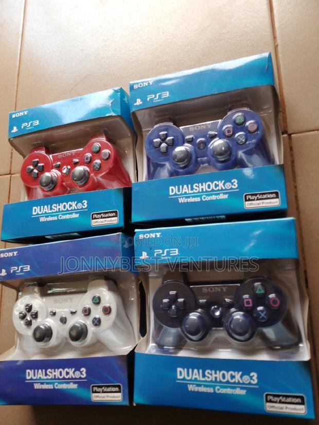 PS3 Game Pads · Photo 2