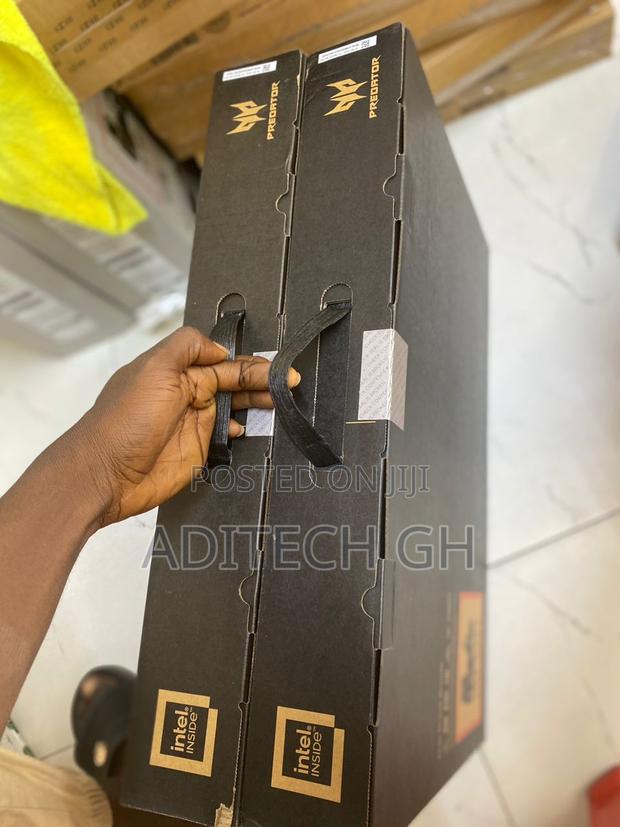 New Laptop Acer Predator Helios 16 16GB Intel Core I9 SSD 1T · Photo 3