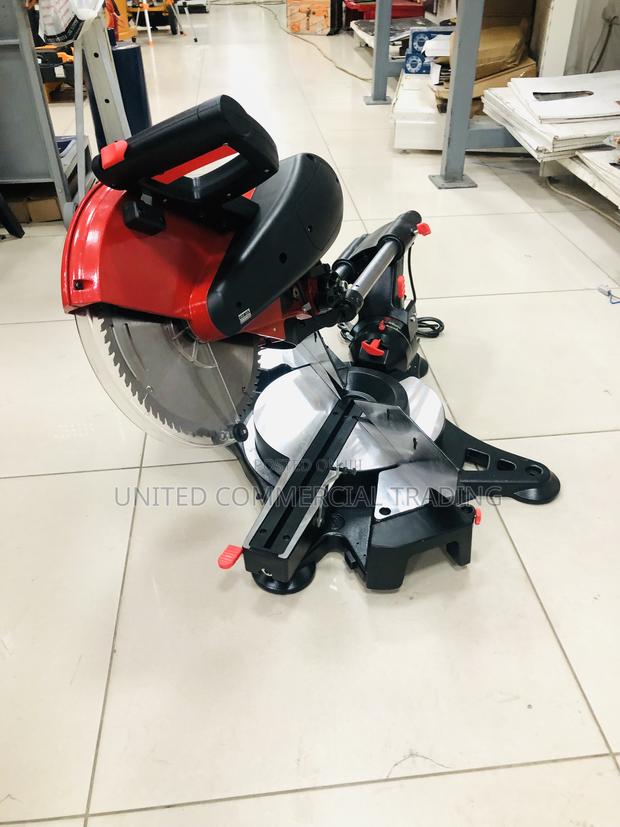 Dual Bevel Slide Miter Saw · Photo 2