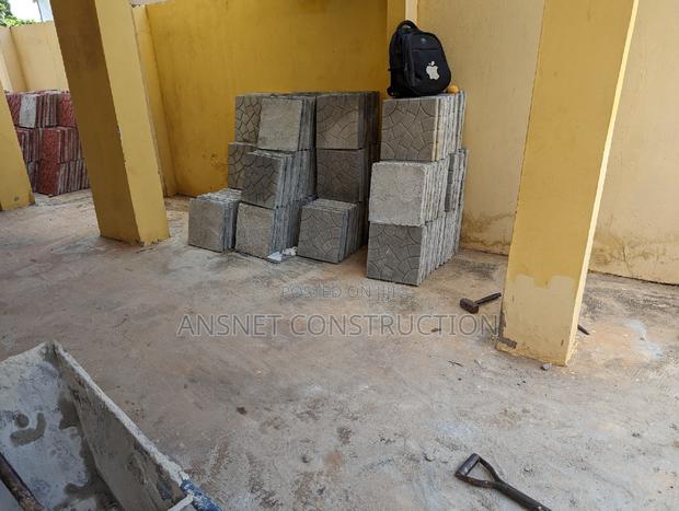 Pavement Tiles and Slabs Installation · Photo 2