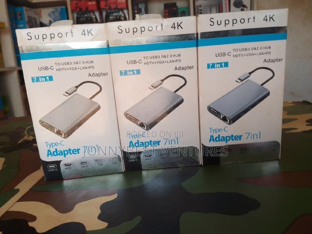Type-C 7in1 Docking Stations · Photo 8