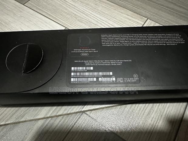 Apple Watch Series 7 Nike Edition · Photo 5