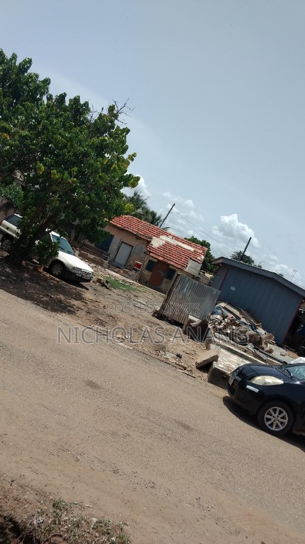 A Genuine 1 Plot of Land for Sale at Osu 
Size: 70*100 · Photo 3