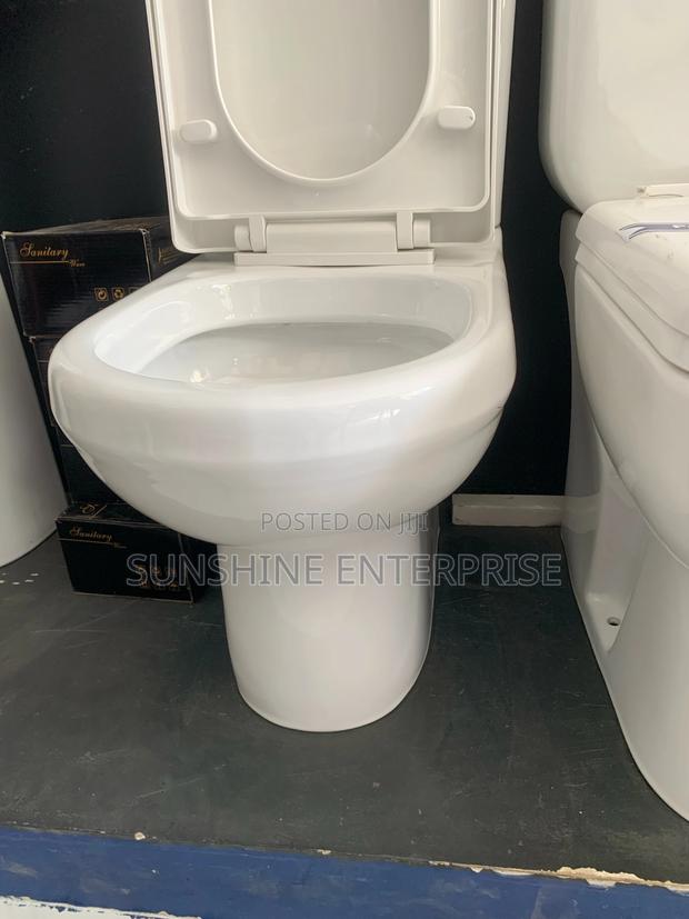 Frencia Slime Tank Water Closet · Photo 3