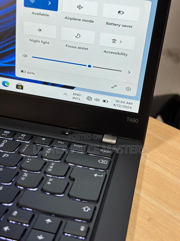 New Laptop Lenovo Thinkpad T490s 16GB Intel Core I7 SSD 256GB · Photo 4