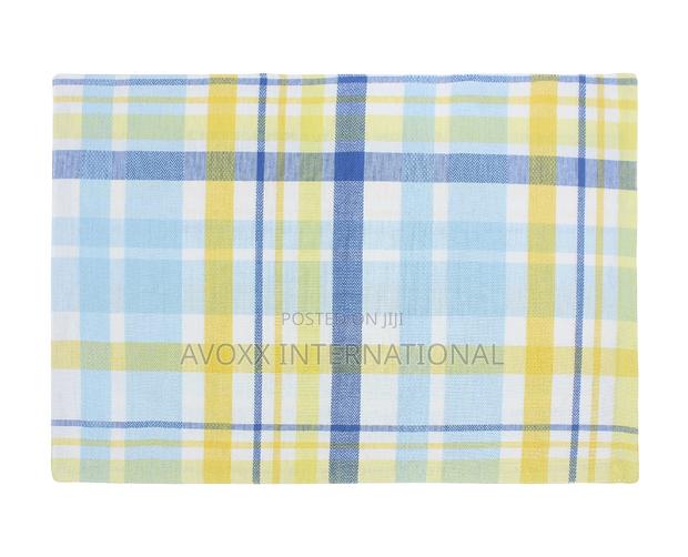 Homewear Table Runner Set of 4 Lemon Napkins Bundle 13"X19 · Photo 3