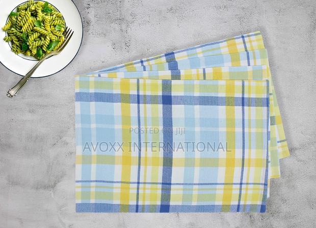 Homewear Table Runner Set of 4 Lemon Napkins Bundle 13"X19 · Photo 4