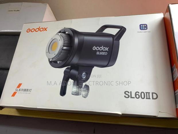 Long Lasting Godox SL60IID Led Video Light. · Photo 1