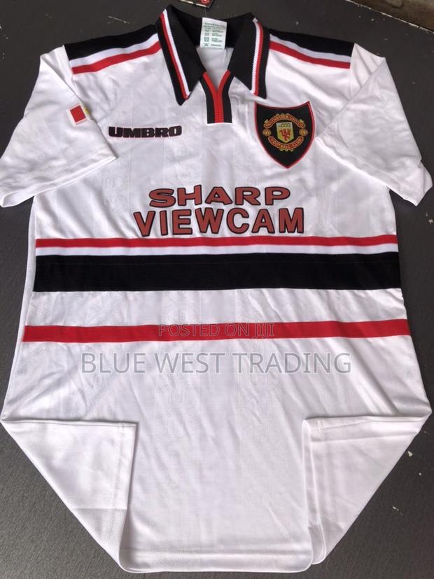 Manchester United 1997 Away Retro JERSEY · Photo 1