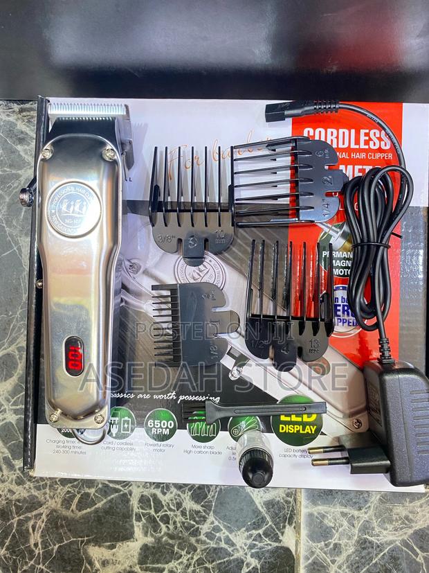 Kiki All-Metal Rechargeable Clipper · Photo 1