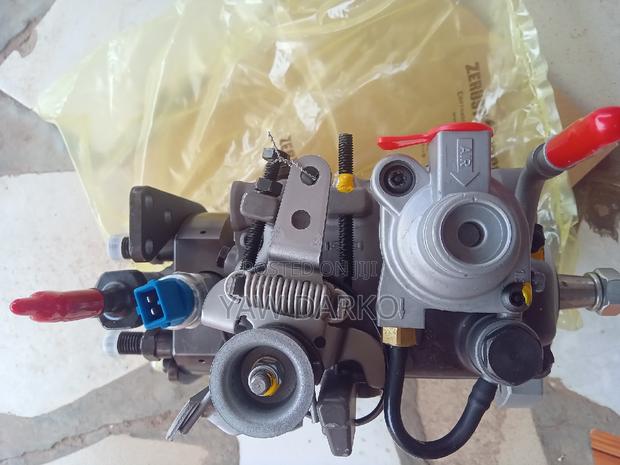 Genuine Delphi Injection Pump for CATERPILLAR JCB Backhoe · Photo 2
