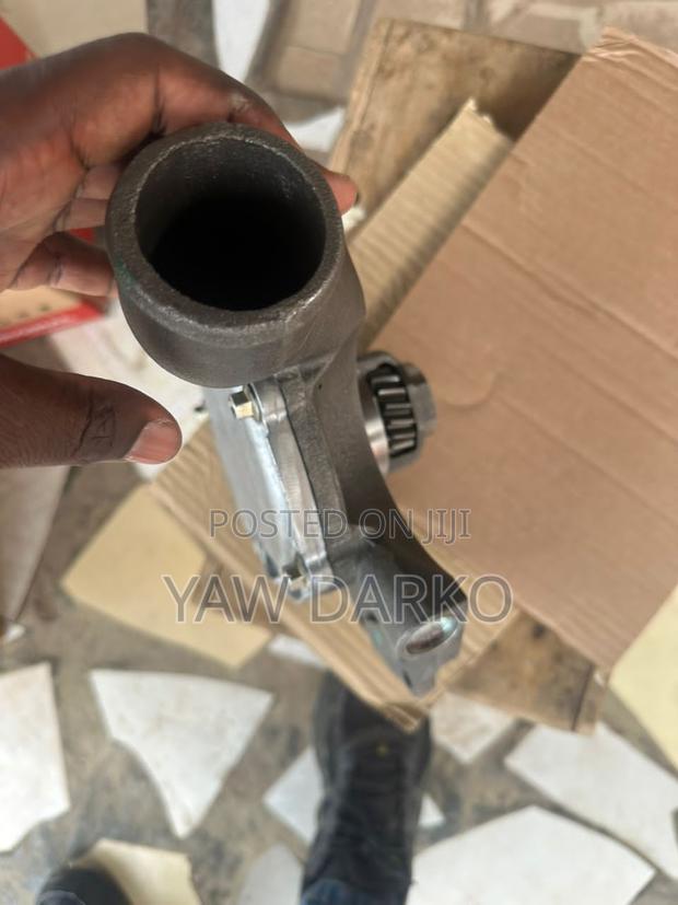 Genuine Water Pump for CAT JCB BACKHOE · Photo 2