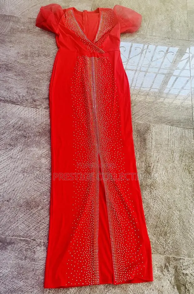Elegant Red Rhinestone Maxi Evening Dress With Mesh Sleeves · Photo 1