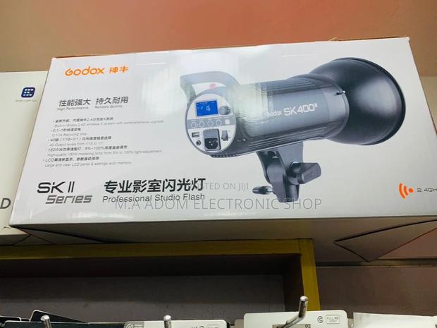 High Quality Godox SK 400 Studio Led Flash Light · Photo 1