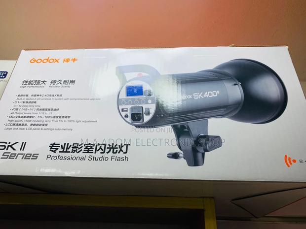 Sleek Design Godox SK 400 Studio Flash Led Light. · Photo 1