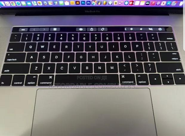 Laptop Apple MacBook 2016 16GB Intel Core i7 SSD 512GB · Photo 1