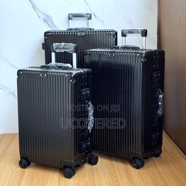 Anti Crack Luxury Suitcase Bag · Photo 1