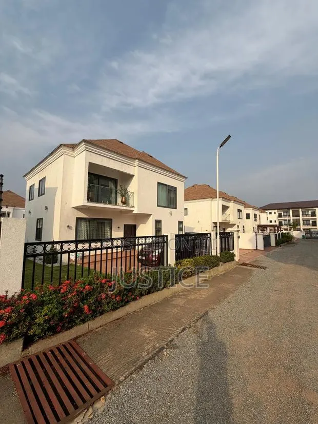 Furnished 4bdrm Duplex in Aviation Adenta, SDA Area for rent · Photo 1