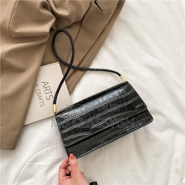 Crocodile Pattern Handbags Fashion Pu Leather Shoulder Bags · Photo 2