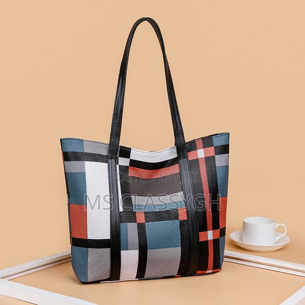 Casual Large Capacity Handbag Totes for Women Big Size Pu Le · Photo 1