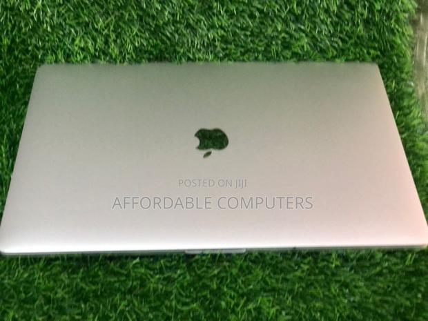 Laptop Apple MacBook 2016 16GB Intel Core i7 SSD 512GB · Photo 3