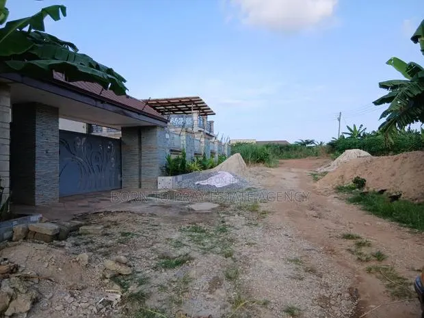Well Developed Full Plot of Land for Sale · Photo 1