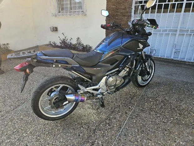 Honda NC700X 2016 Blue · Photo 1