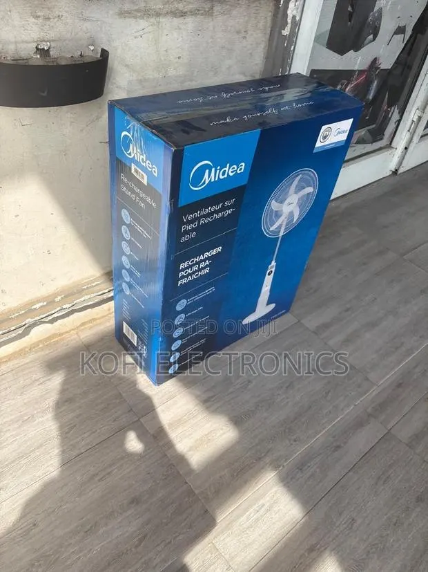 Silent Nights, Cool Sleep Midea Rechargeable Fan · Photo 1