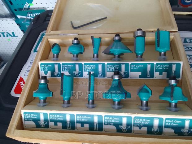 Total 12pcs Router Bits · Photo 2