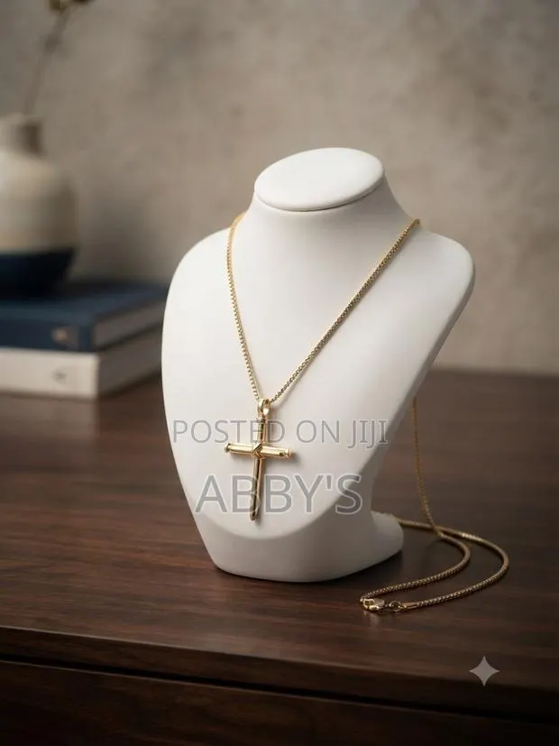 The Anchor Cross Pendant Unisex Necklace · Photo 1