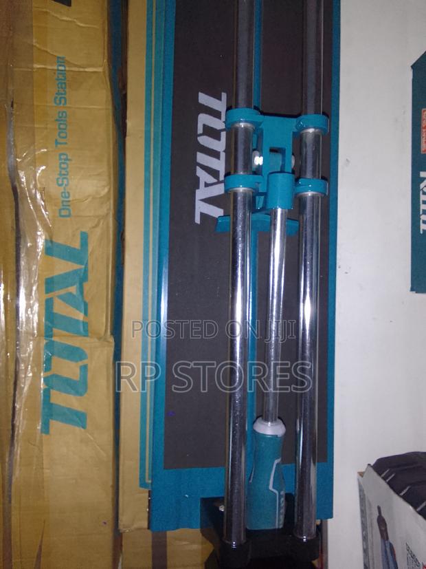 Total 800mm Tile Cutter · Photo 3