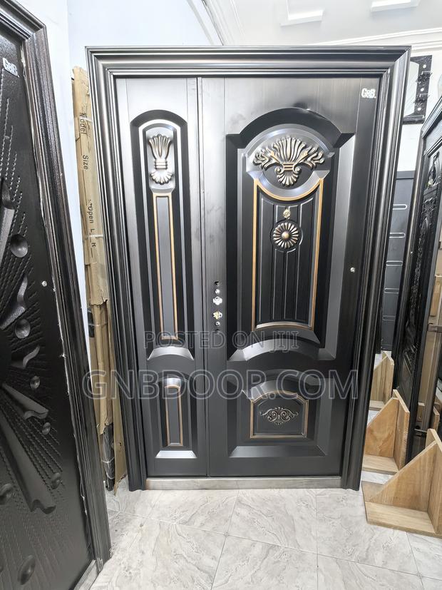 Gc-05 Anti Rust One Half Security Door Turkey Door · Photo 1