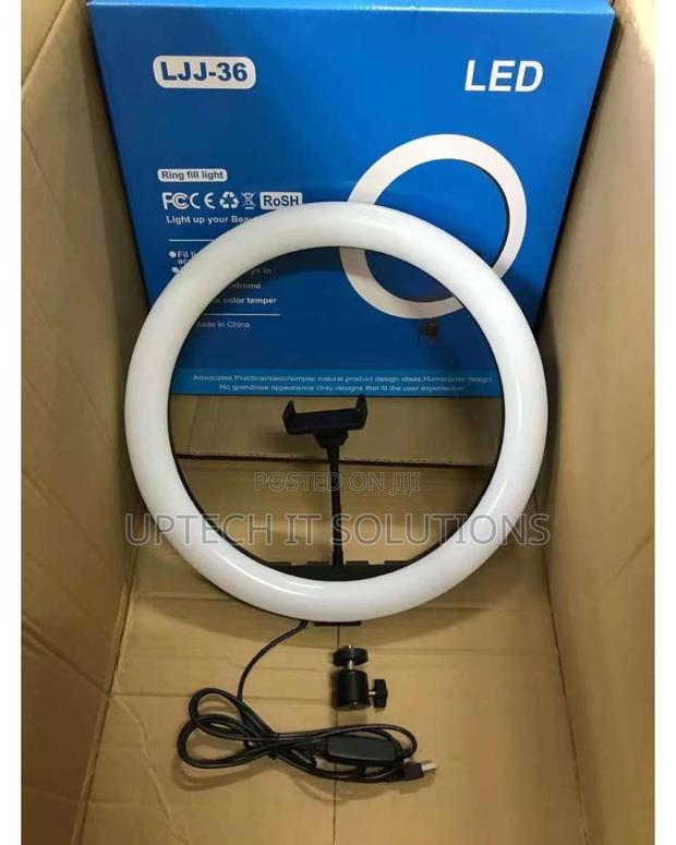 14 Inch Ring Light · Photo 1