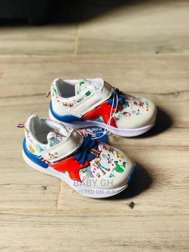Toy Story 4 Sneaker · Photo 1