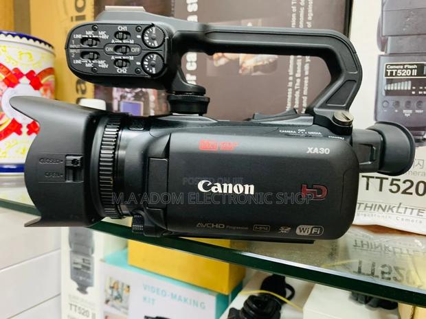 Latest and Affordable Canon Xa30 Professional Video Camera. · Photo 1