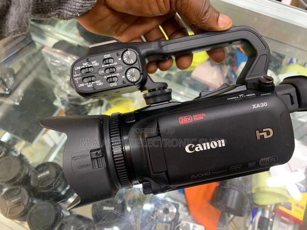 Canon Xa30 Professional Camcorder(Refurbished). · Photo 1