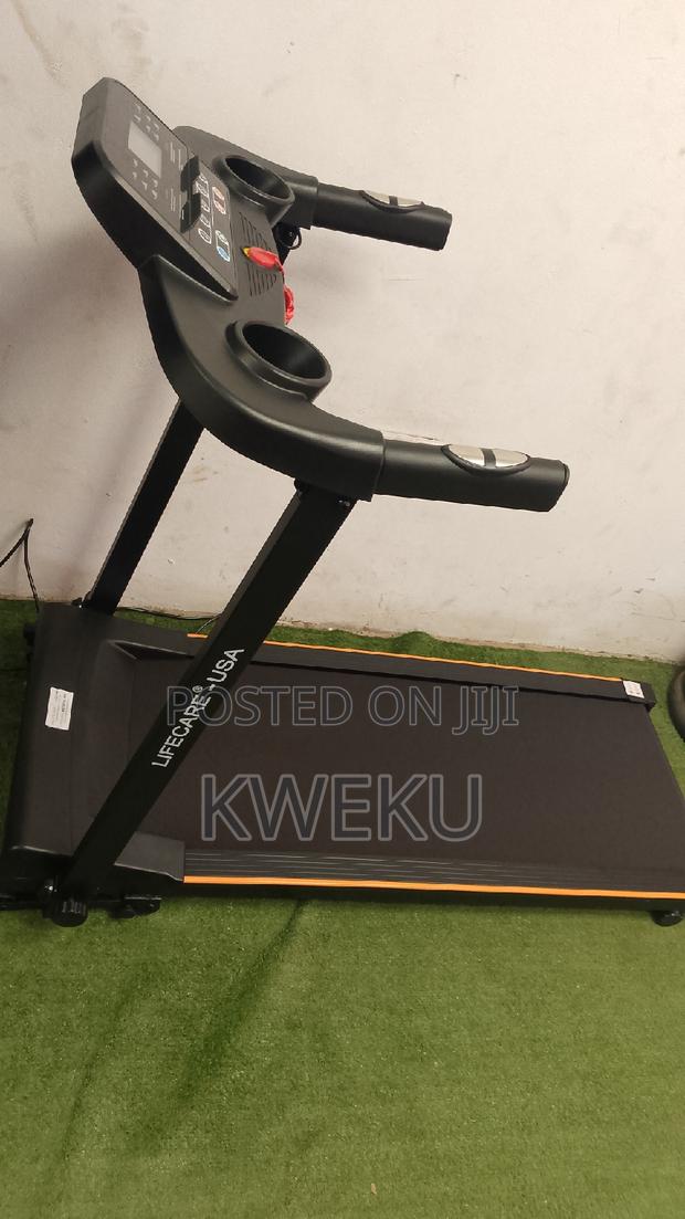 Treadmill Lifecare Usa · Photo 3