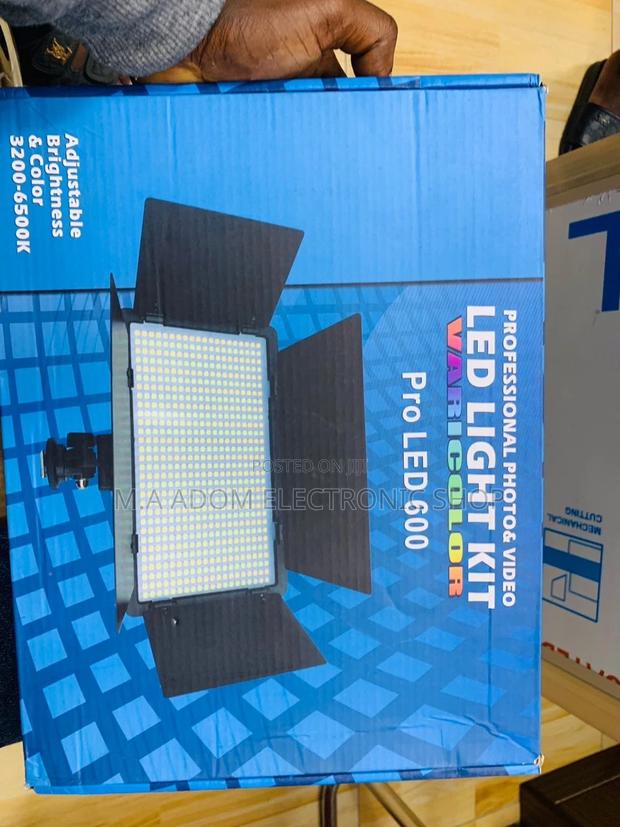 Classic Design Pro Led 600 Photo Video Led Light Kit. · Photo 1