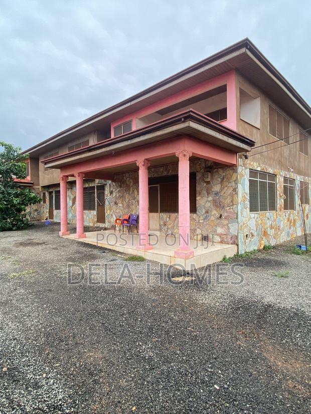 Three Bedroom Apartment for Rent at Ashiyie. · Photo 1