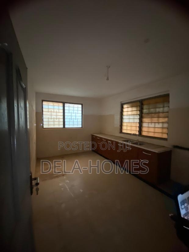 Three Bedroom Apartment for Rent at Ashiyie. · Photo 7