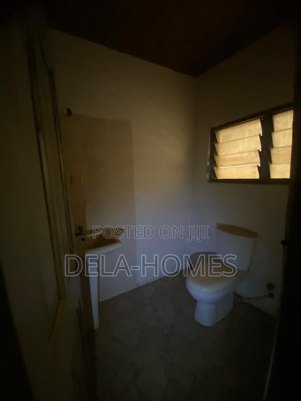 Three Bedroom Apartment for Rent at Ashiyie. · Photo 8