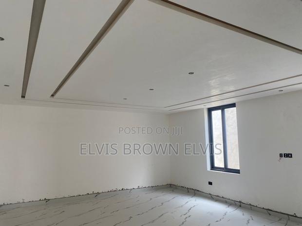 4bdrm House in Botwe School for sale · Photo 4