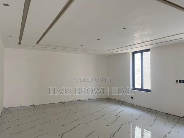 4bdrm House in Botwe School for sale · Photo 6