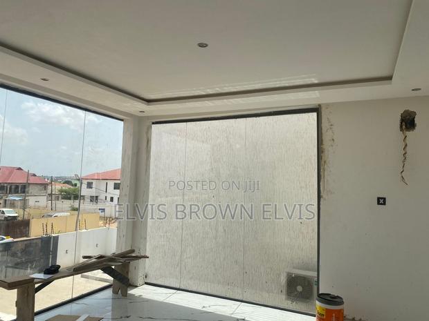 4bdrm House in Botwe School for sale · Photo 5