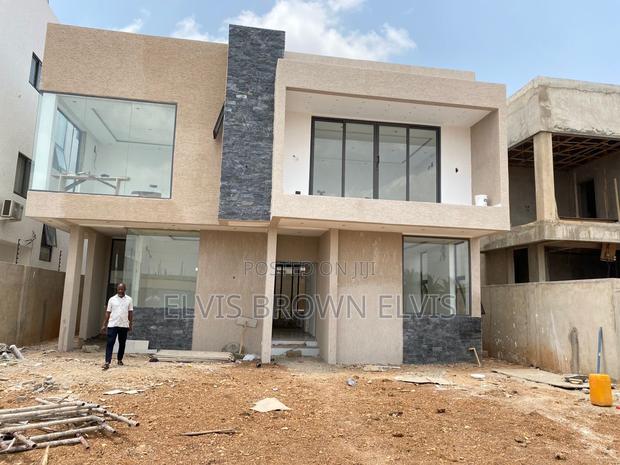 4bdrm House in Botwe School for sale · Photo 1