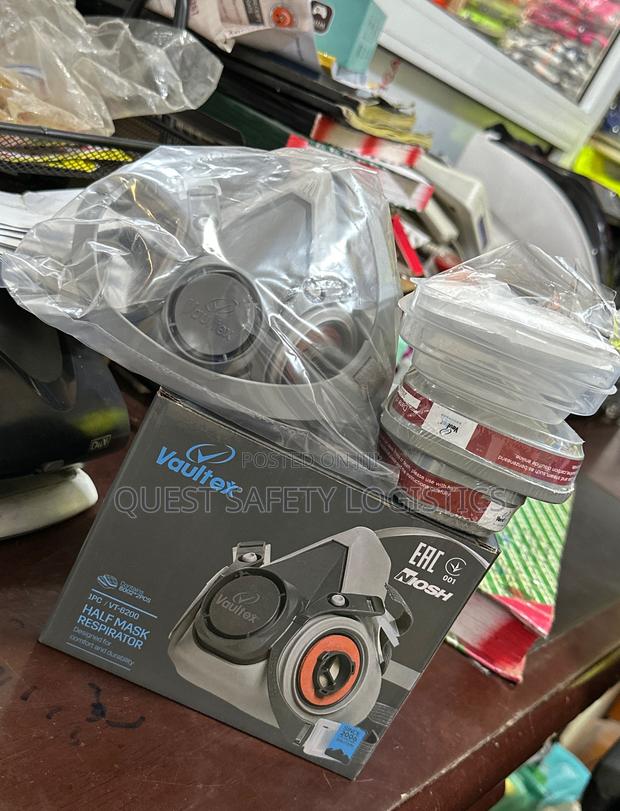 Vaultex Half Face Mask Respirator · Photo 1