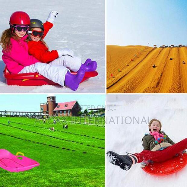 Saucer Sled , Plastic Snow Sled For Kids Adults - 4 Pieces · Photo 4